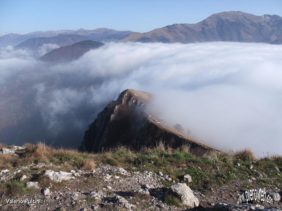 8 anticima est e Guglielmo.JPG - 8 anticima est del Trenta Passi e Monte Guglielmo